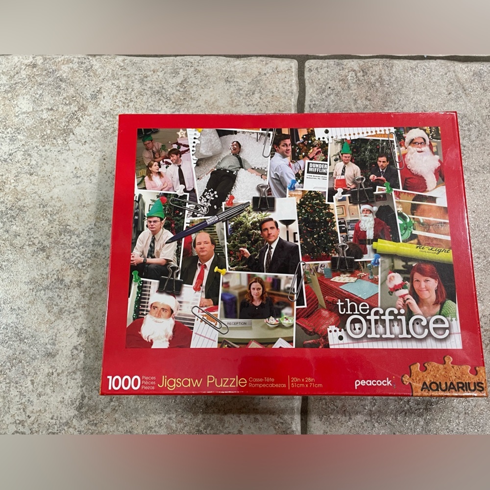 NBC The Office Christmas 1000 Piece Jigsaw Puzzle